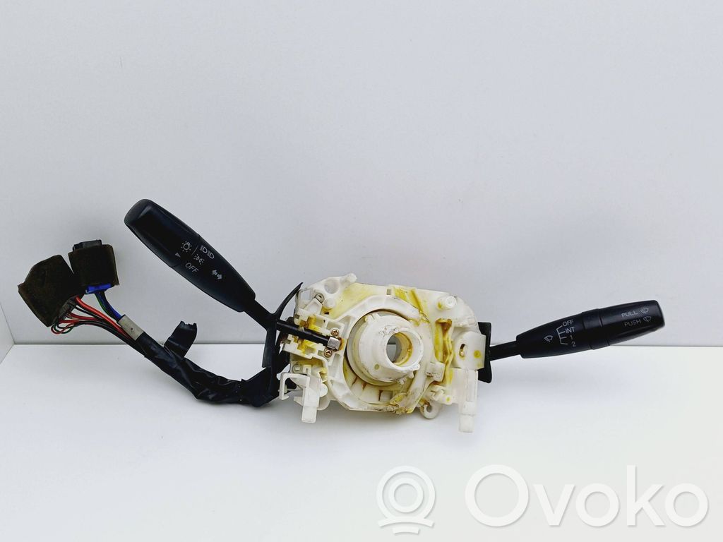 KIA Rio Interruptor/palanca de limpiador de luz de giro 