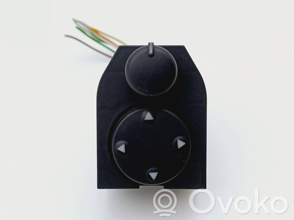 Wing mirror switch   8D0959565A