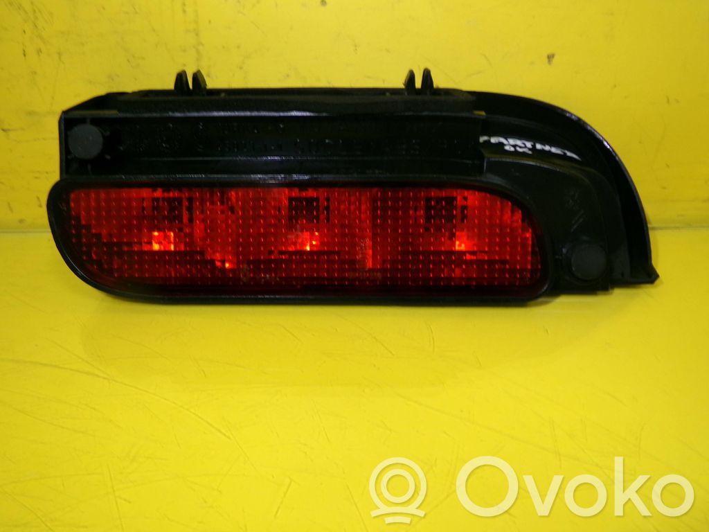 Peugeot Partner Third/center stoplight 