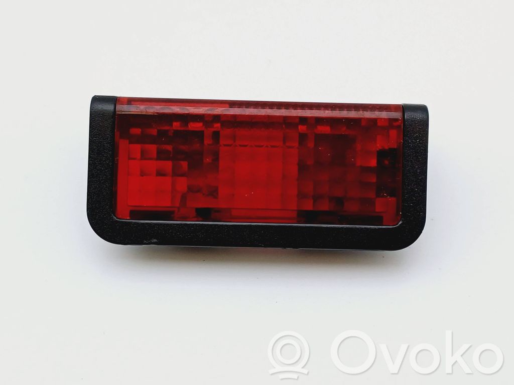 Boot/trunk interior light   8368577