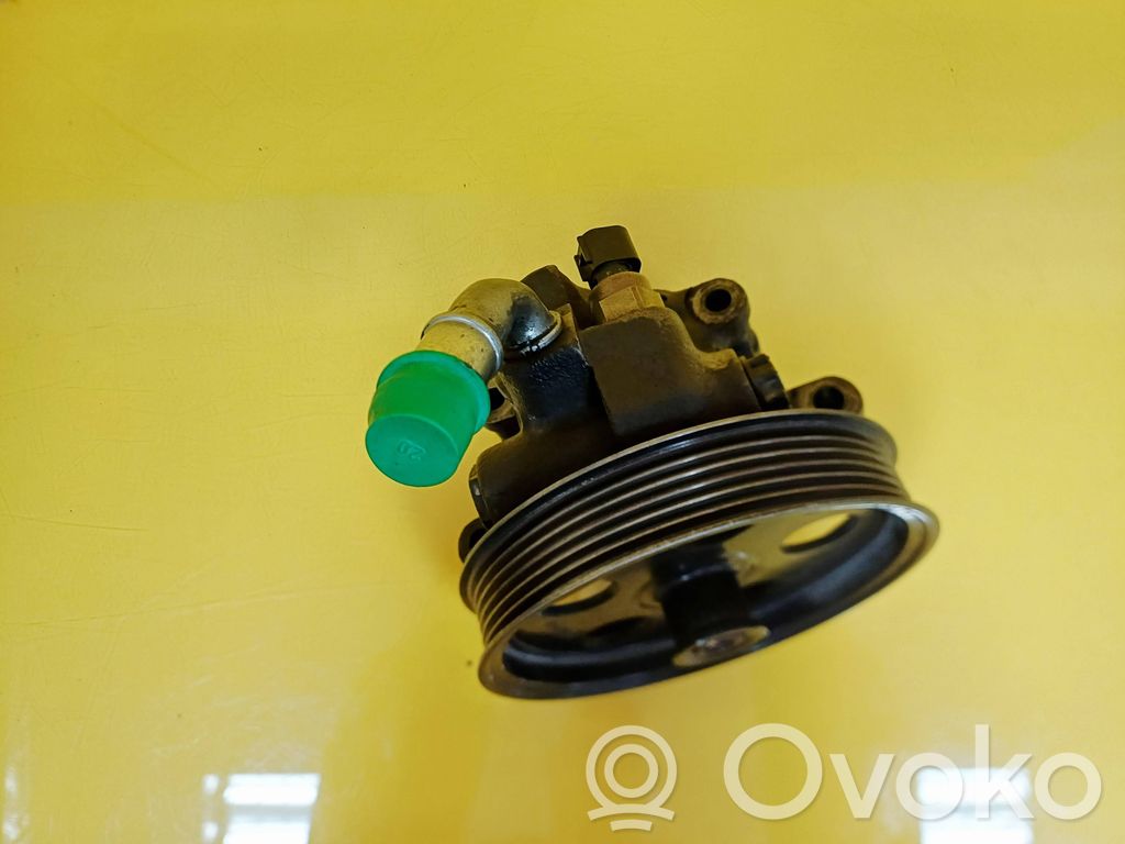 Ohjaustehostimen pumppu   5F02630,1S7Q3A733AA