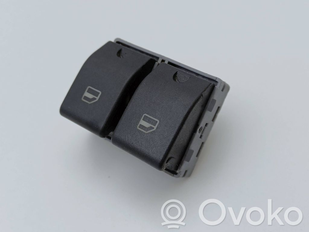 Volkswagen Polo III 6N 6N2 6NF Comutator comandă geamuri electrice 