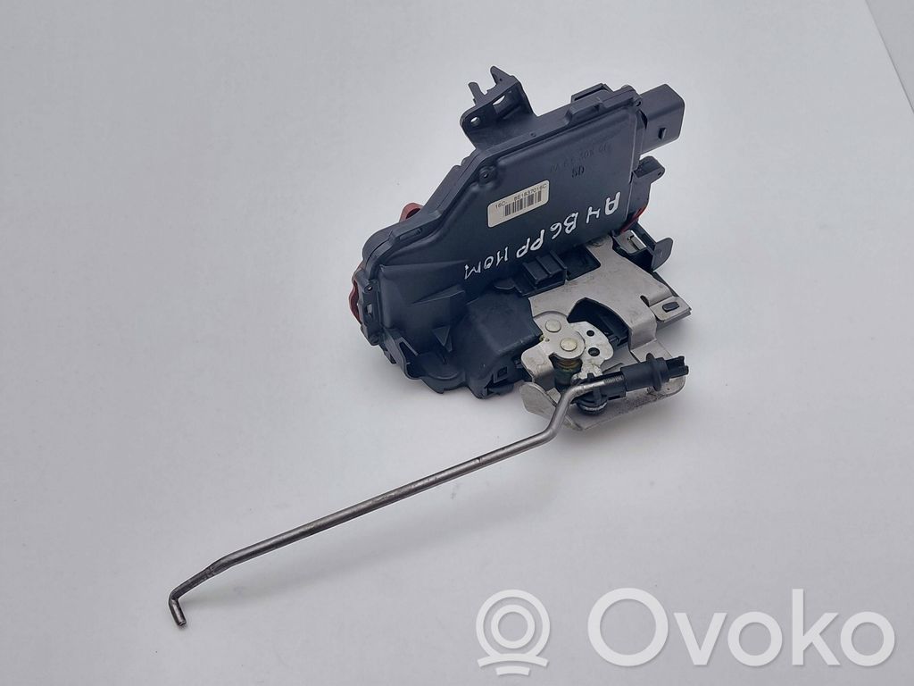 Audi A4 S4 B6 8E 8H Zamek drzwi przednich 