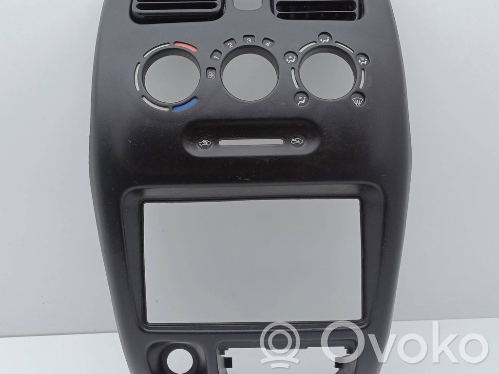 Suzuki Wagon R+ Rămă unitate radio/GPS 