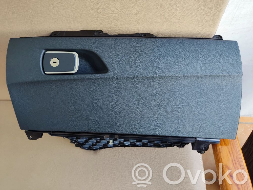 BMW 2 F22 F23 Glove box 