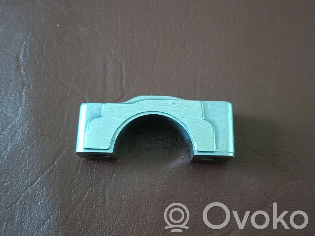 BMW X5 F15 Camshaft holder bracket 