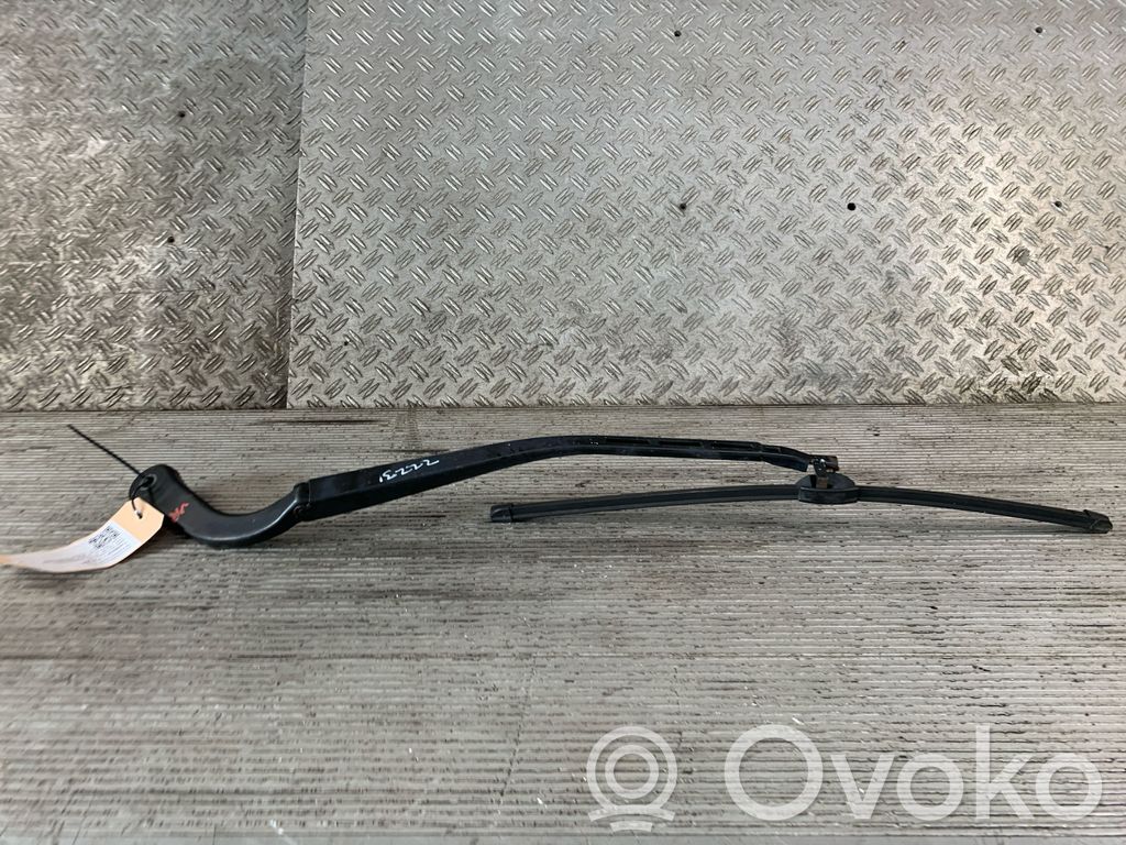 BMW 3 E90 E91 Braț ștergător față 
