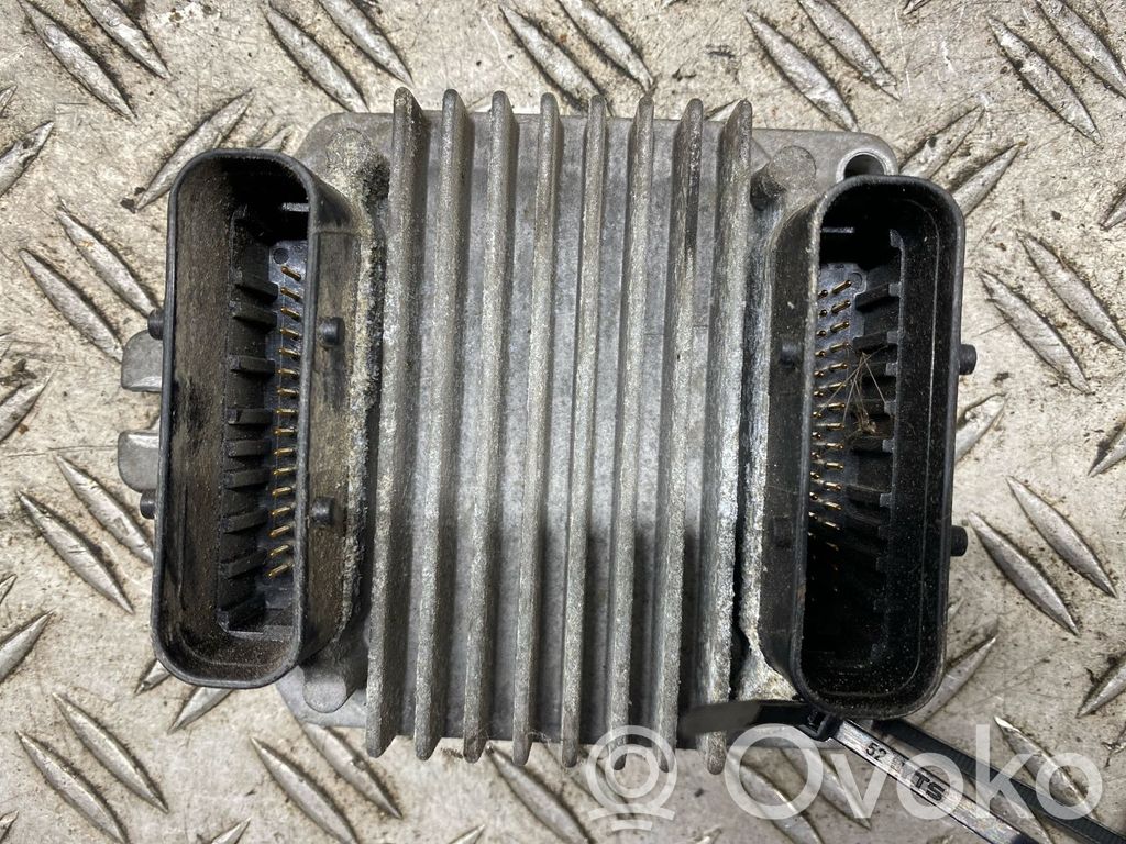 Opel Zafira A Unitate/modul de control motor 