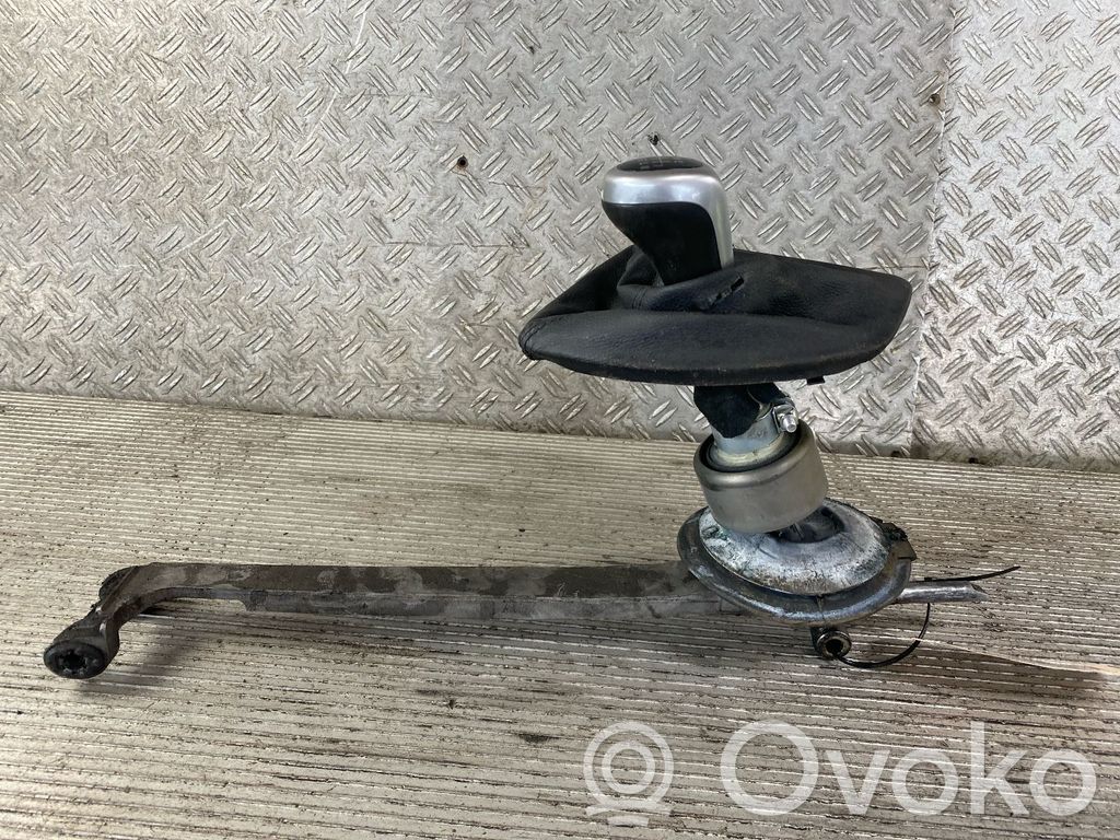 Gear shifter/selector   7573123