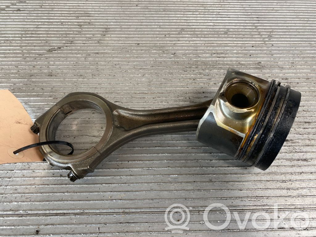 Pistón   059107065BK