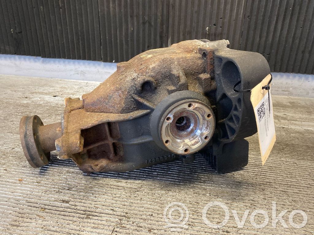 BMW 5 E60 E61 Galinis reduktorius 