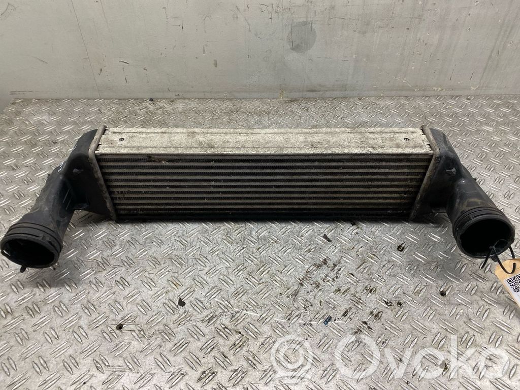 BMW X3 E83 Interkūlerio radiatorius 