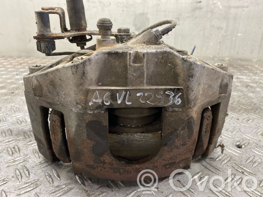 Audi A6 Allroad C5 Zacisk hamulcowy przedni 