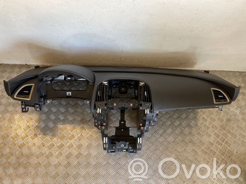 Opel Astra J Panel de instrumentos 