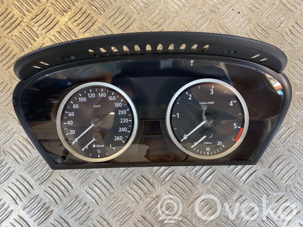 Speedometer (instrument cluster)   6983153,110080213,213542023426