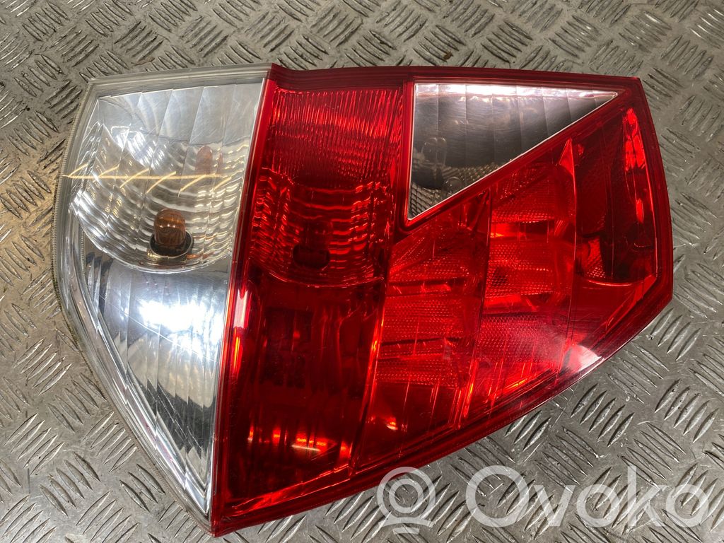 Honda FR-V Lampa tylna 