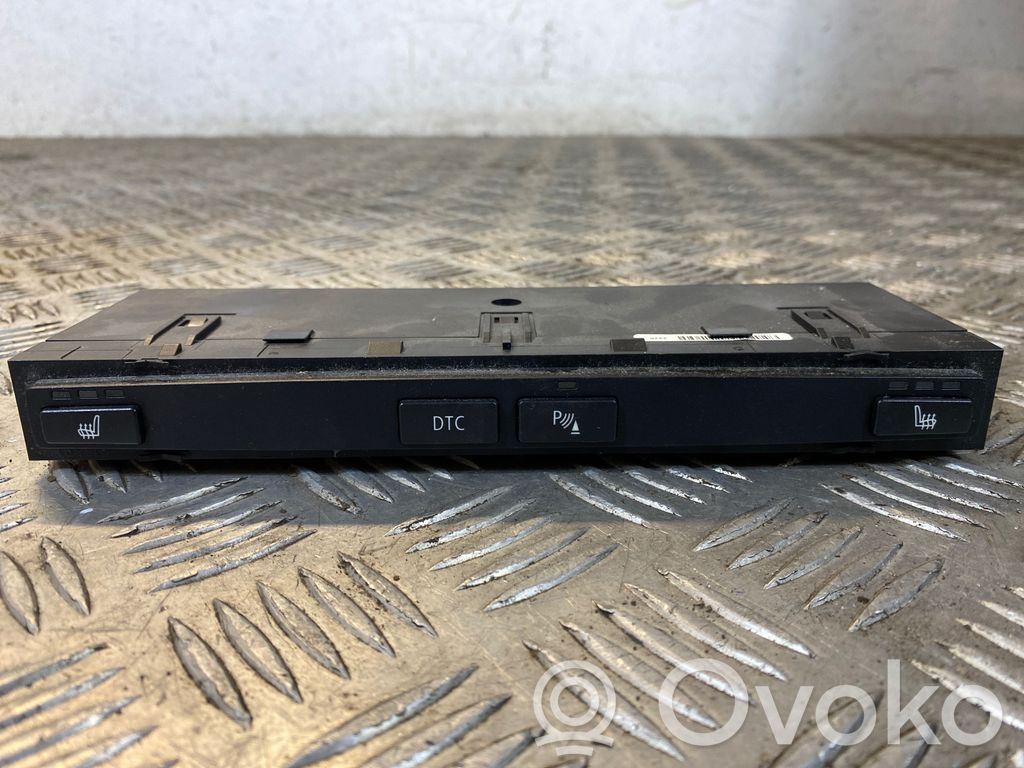 Seat heating switch   9134027,858459,13580862