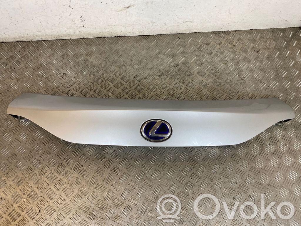 Lexus CT 200H Tailgate trim 