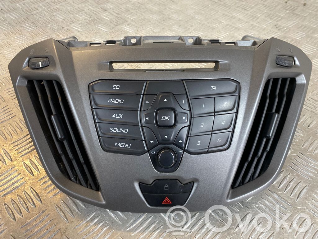 Ford Transit Custom Radio/CD/DVD/GPS head unit 