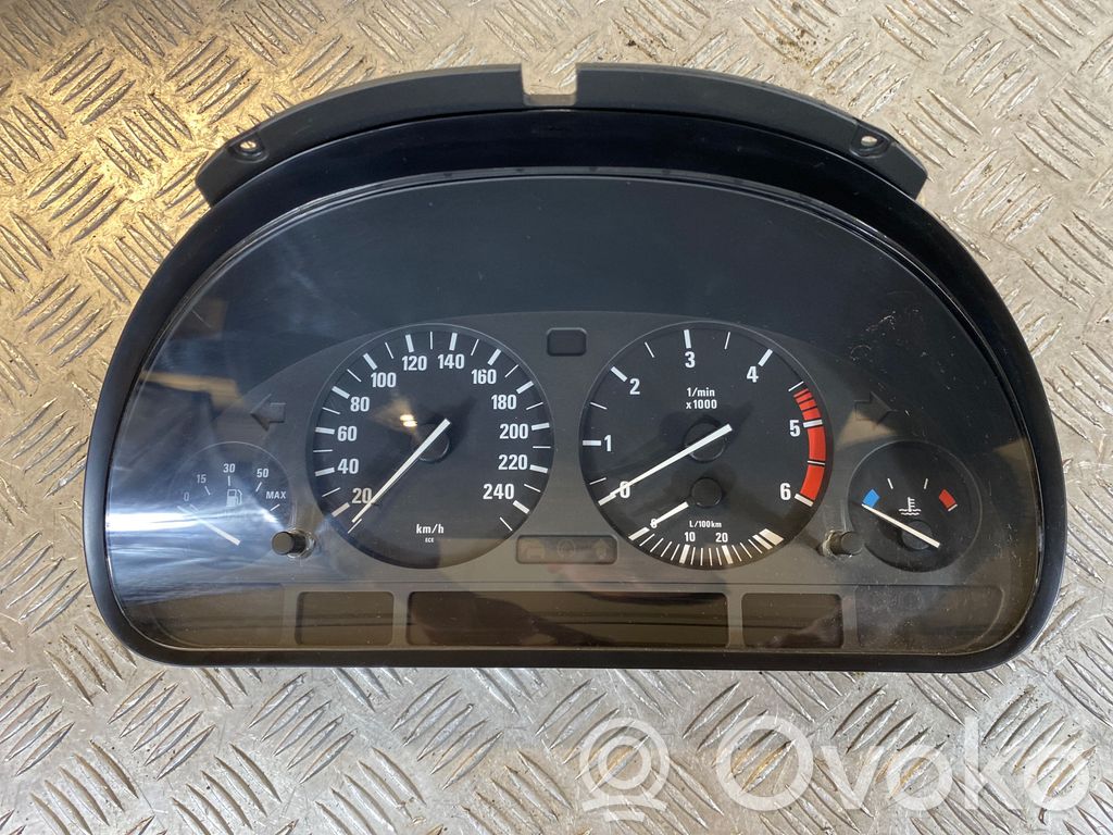 BMW 5 E39 Nopeusmittari (mittaristo) 