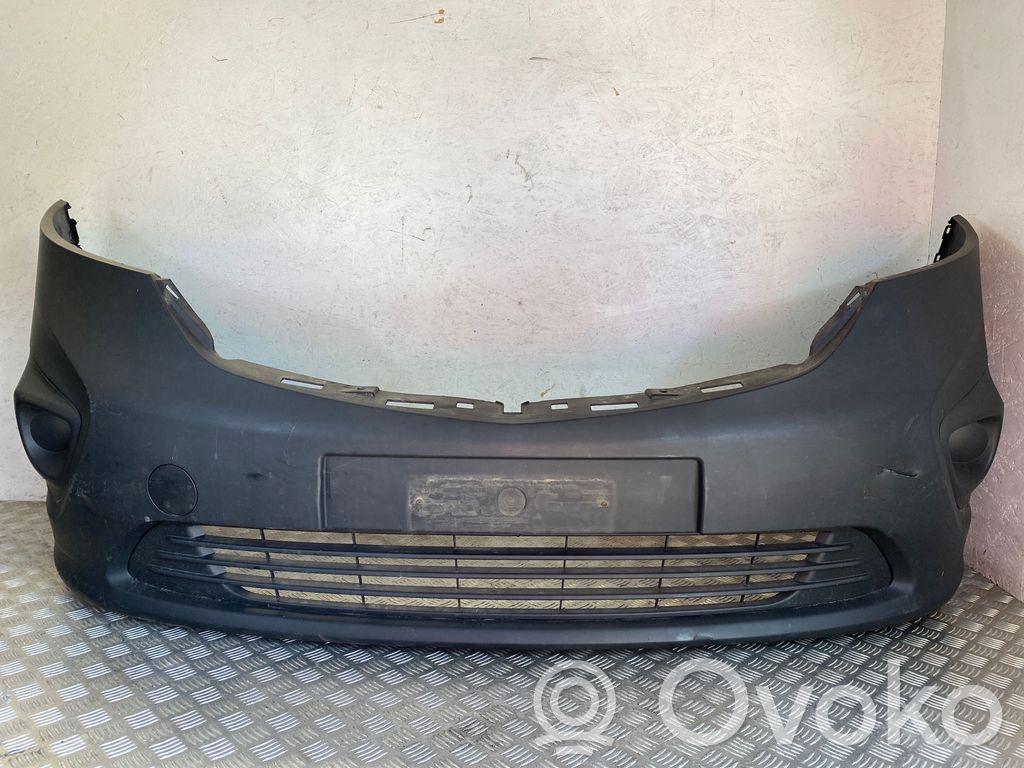Opel Vivaro Parachoques delantero 