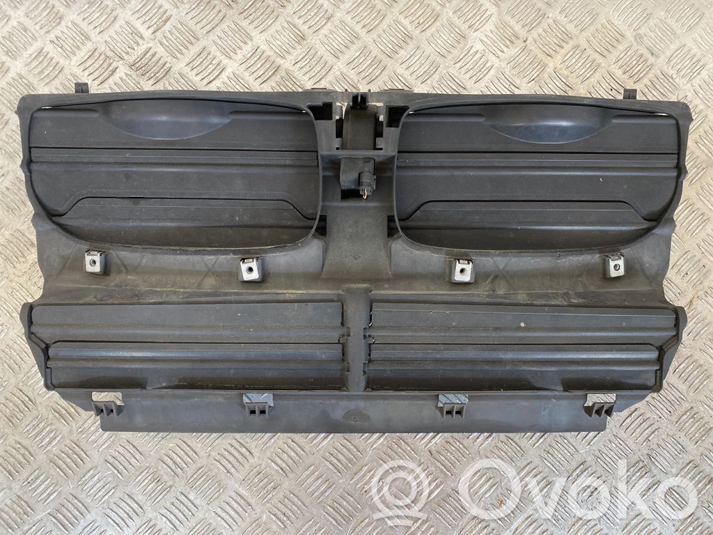 BMW X5 E70 Wlot / Kanał powietrza intercoolera 