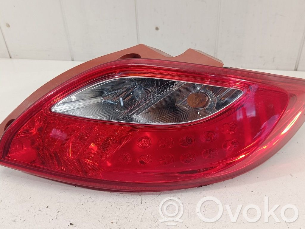 Rear/tail lights