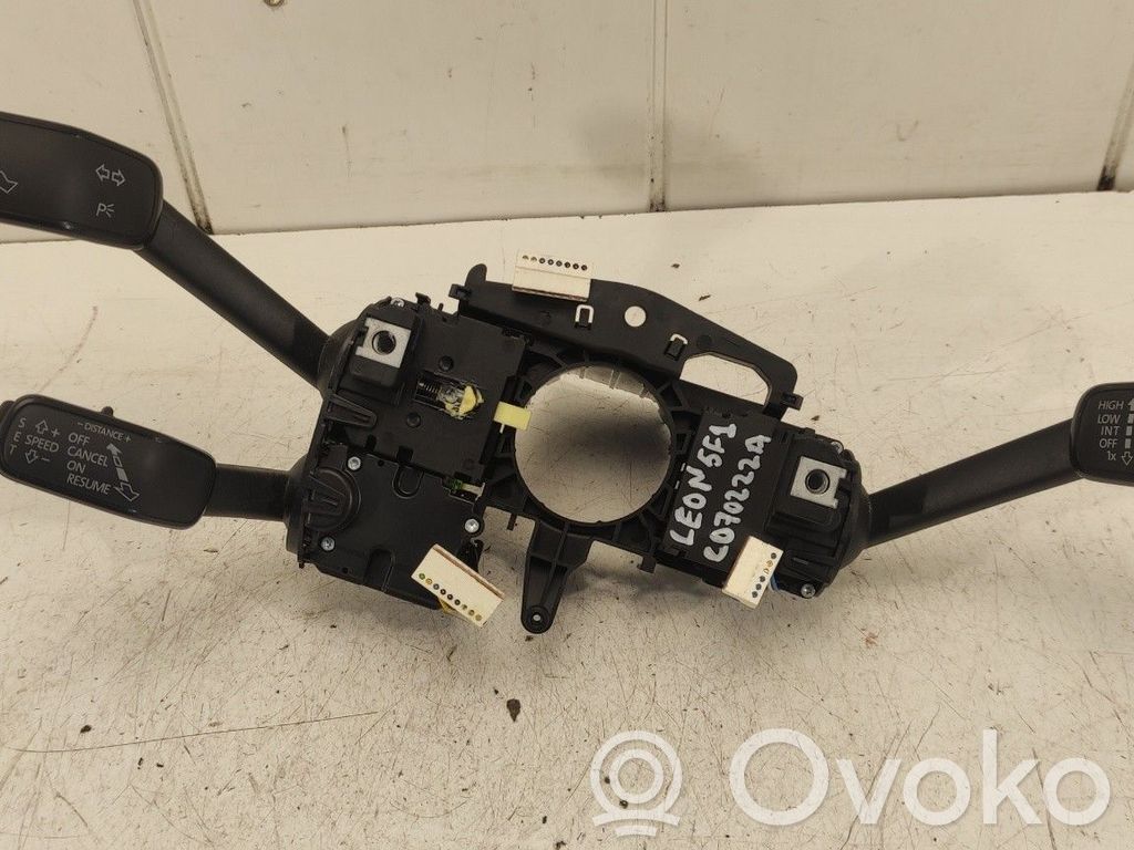 Interruptor de control multifunción   5Q0953507JB
