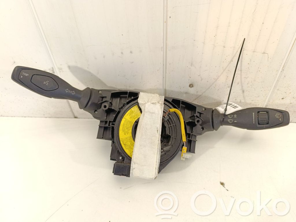 Interruptor de control multifunción   8A6T13N064GF,8A6T13335CC
