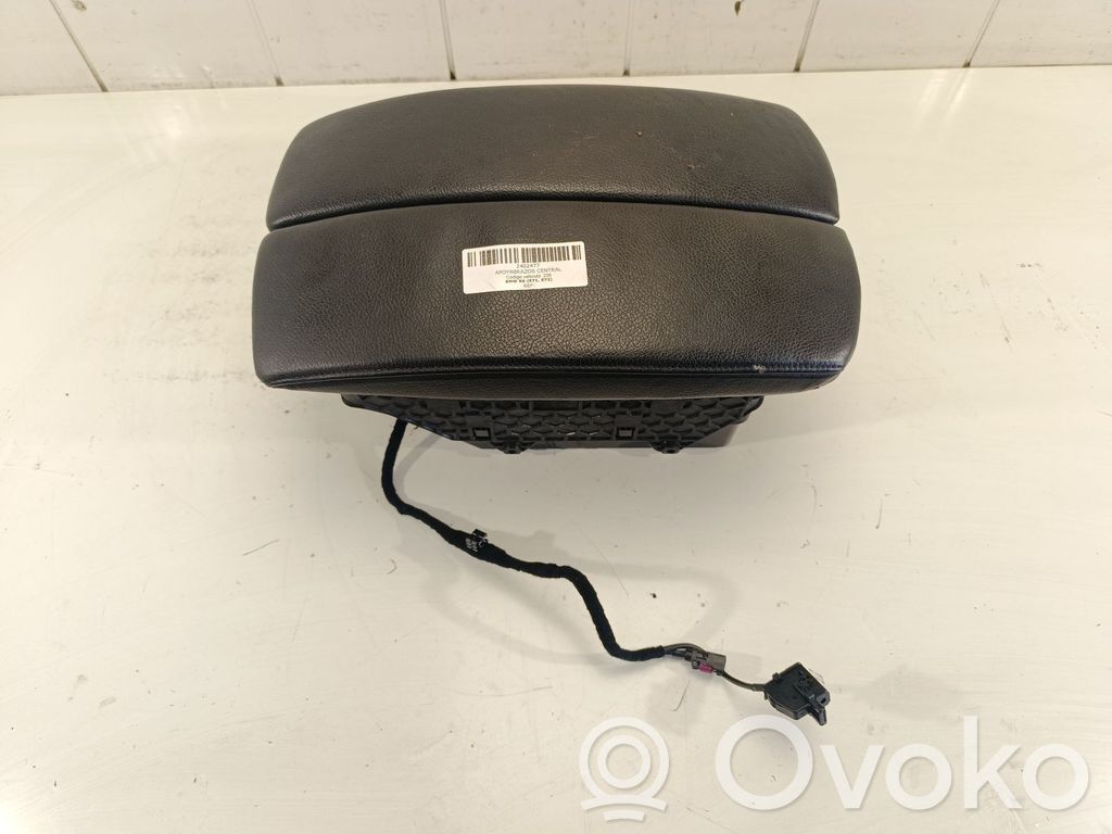 Armrest   51166973461