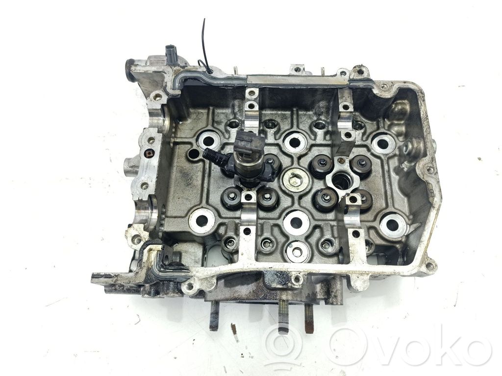 Subaru Legacy Engine head 
