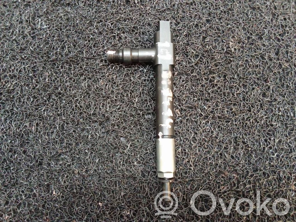 Inyector de combustible   7390