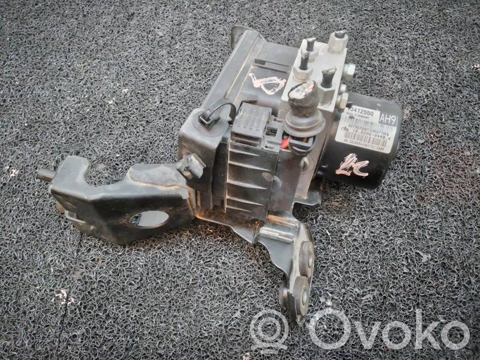 Opel Astra J Bomba de ABS 