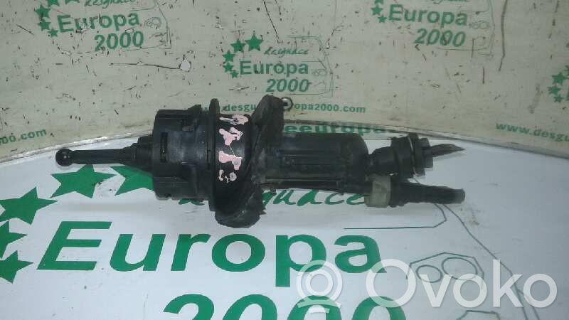 Pedal de embrague   3M5147A543AD