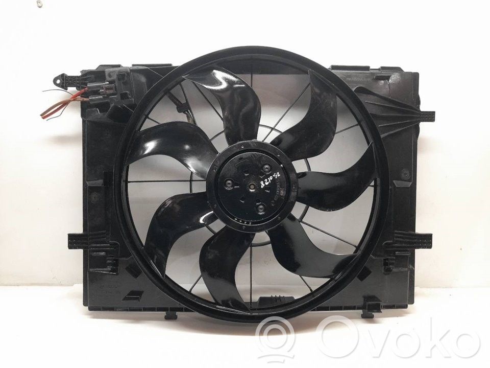 Mercedes-Benz C W205 Ventilator electric răcire radiator