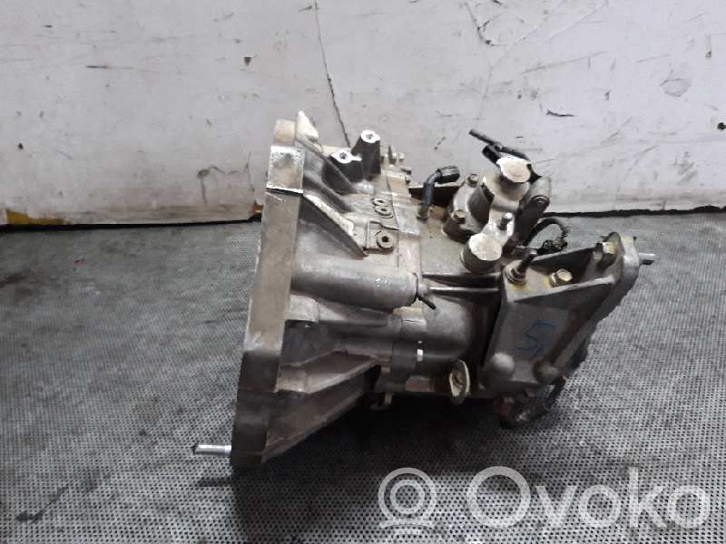 Suzuki SX4 Cutie viteze manuală cu 5 trepte 
