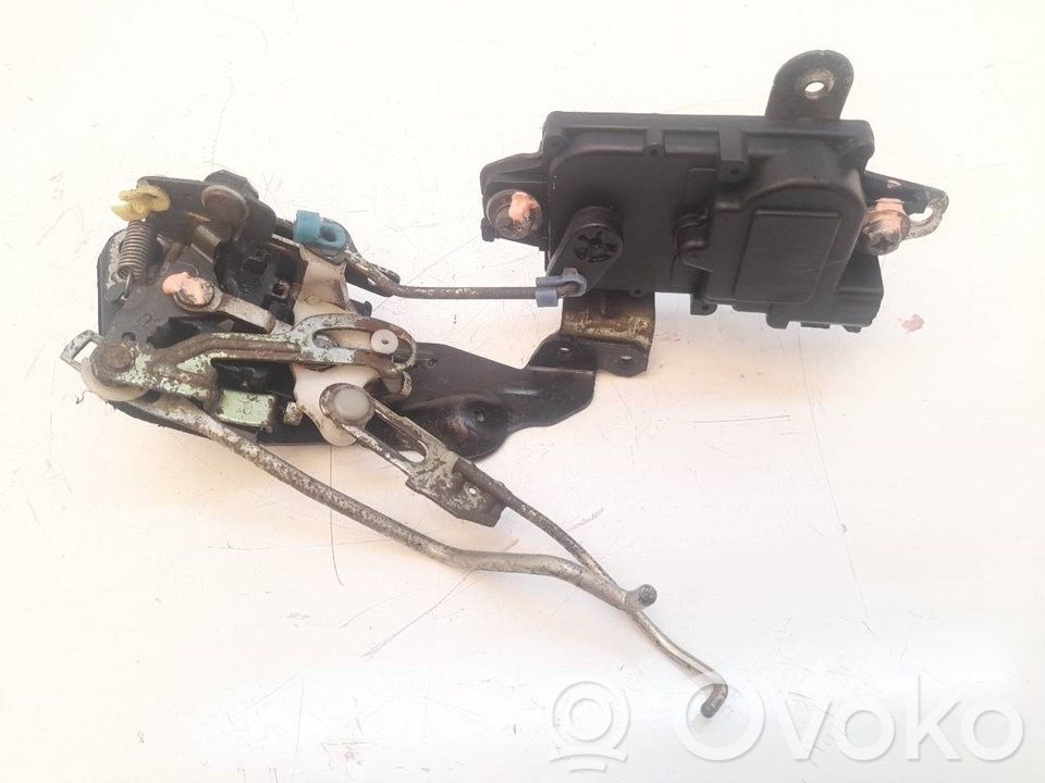 Cerradura de puerta delantera