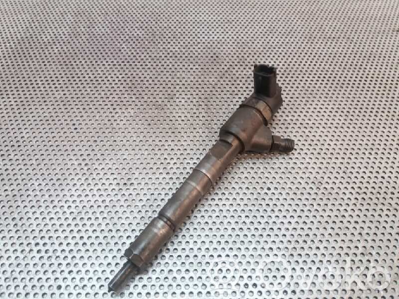 Injector combustibil   0445110083