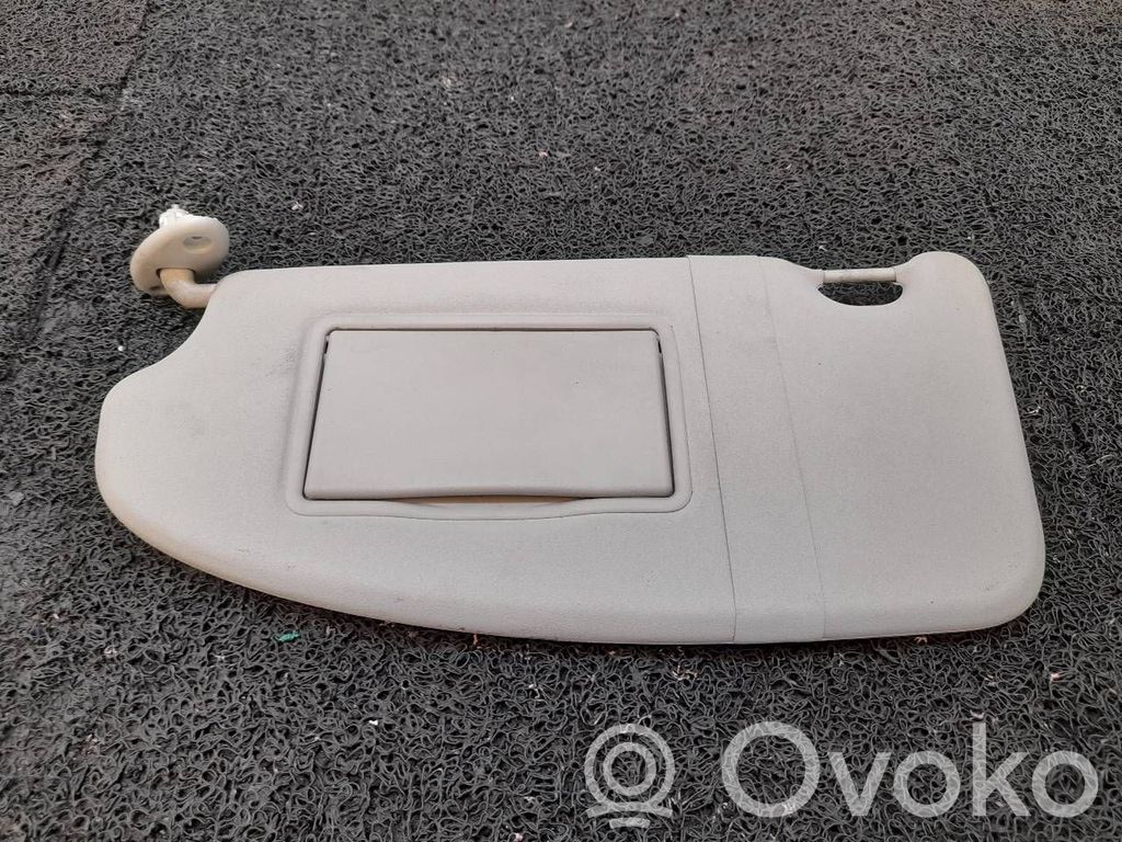 Sun visor