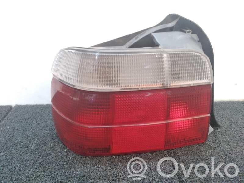 Lampa tylna