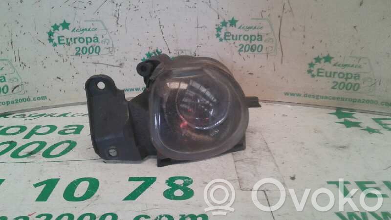 Luz de niebla delantera   4B0941700A