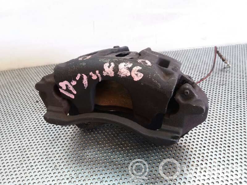 Front brake caliper   5B10