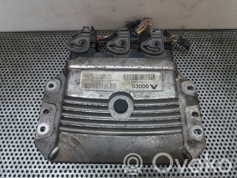 Engine control unit/module   8200376474,8200474008