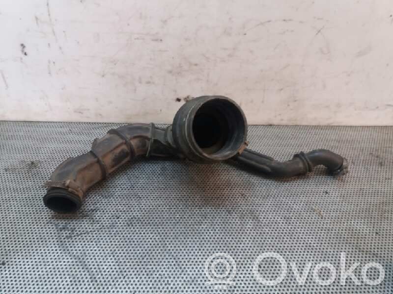 Air conditioning (A/C) pipe/hose