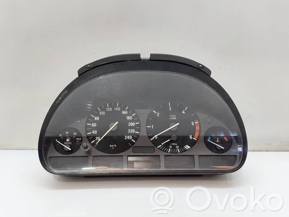 BMW 5 E39 Spidometrs (instrumentu panelī) 