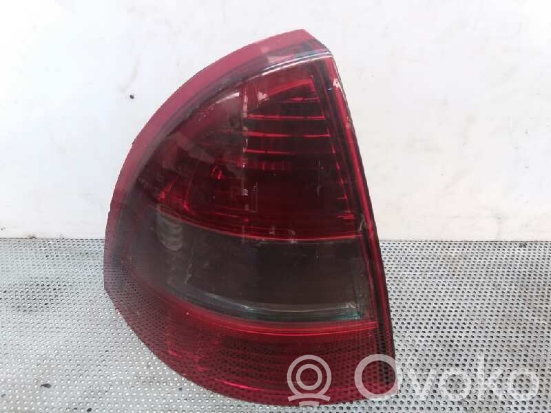 Lampa tylna