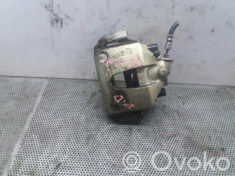 Front brake caliper   07104