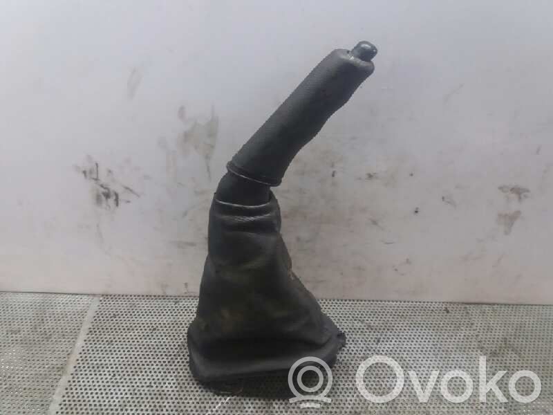 Hand brake release handle