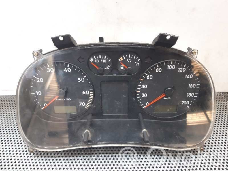 Seat Arosa Geschwindigkeitsmesser Cockpit 