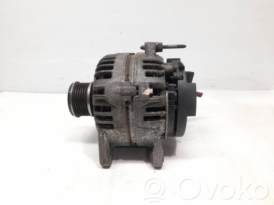 Renault Clio III Ģenerators 